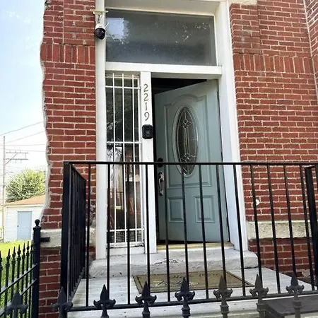 Large Single Family 7 Bedrooms