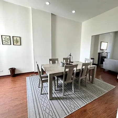 Large Single Family 7 Bedrooms Holiday home