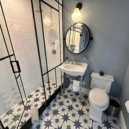 Holiday home Historic Wicker Park *
