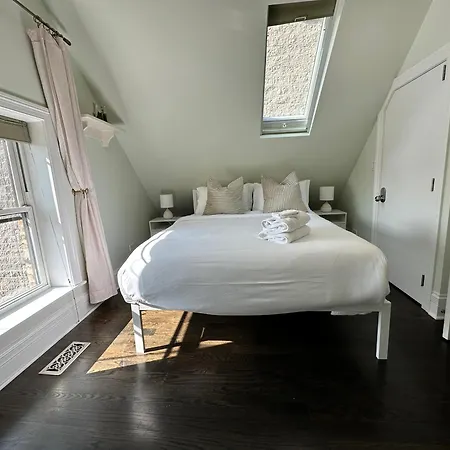 Historic Wicker Park Holiday home Chicago