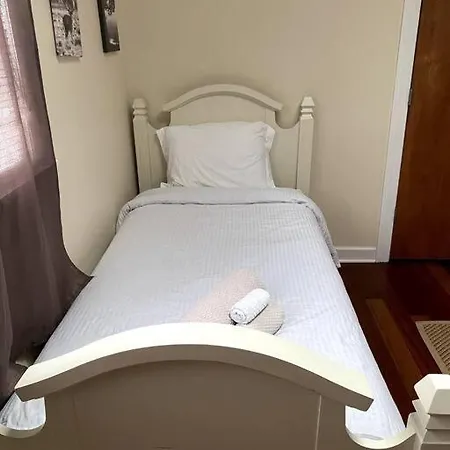 Spacious Studio Unit In Wicker Park *