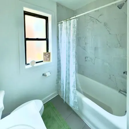 1br Retreat Cozy & Inviting Near Loyola Chicago