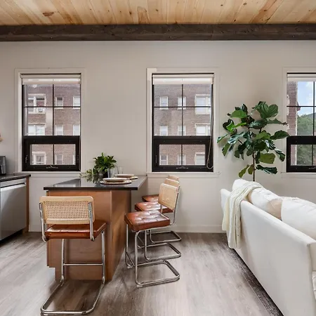 Pulaski Point Apartment Chicago