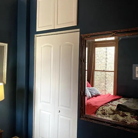Bed & Breakfast Private With Shared Bathrooms *