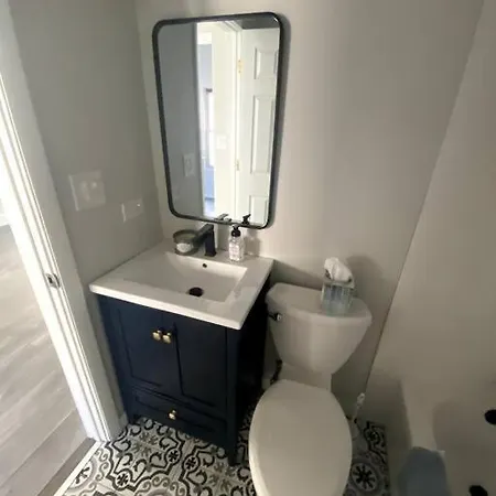 2-bedroom Unit In Wicker Park With 1 Garage Parking * Chicago