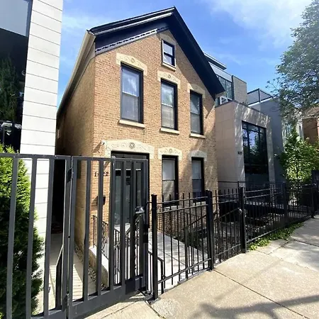2-bedroom Unit In Wicker Park With 1 Garage Parking Apartment *