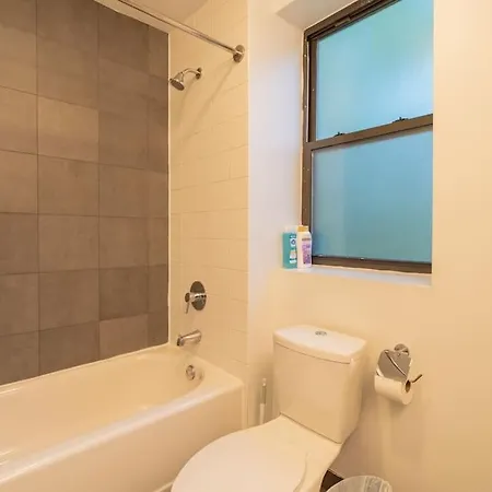 Apartment 3br Prime Hyde Park Location Near Uchicago And Dining Chicago