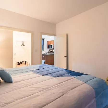 3br Prime Hyde Park Location Near Uchicago And Dining Chicago