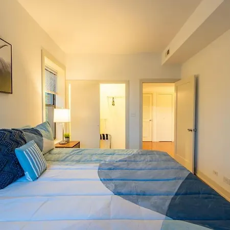 3br Prime Hyde Park Location Near Uchicago And Dining * Chicago