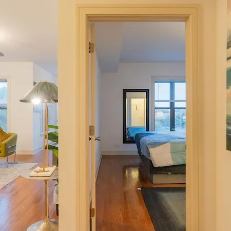 3br Prime Hyde Park Location Near Uchicago And Dining * Chicago