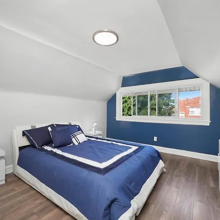 Gorgeous 5 Bedroom Gem With Games *