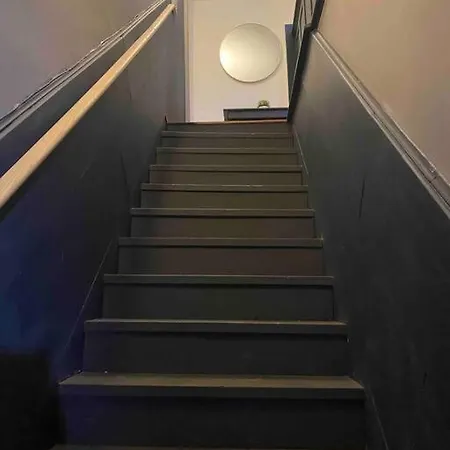 Spacious 1-bedroom Unit In Lincoln Park * Chicago