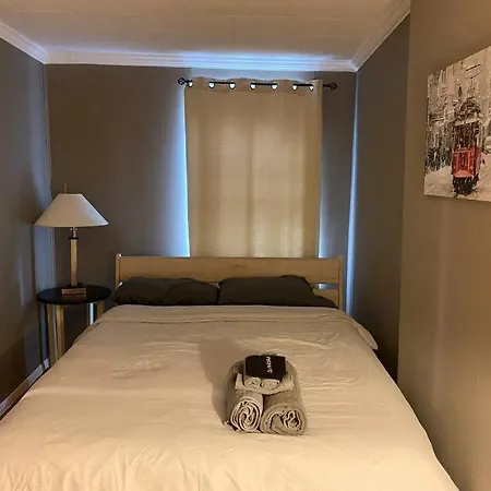 Spacious 1-bedroom Unit In Lincoln Park *
