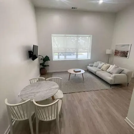 Private With Share Livingroom And Kitchen In Pilsen * Chicago