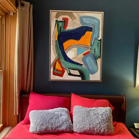 Dorothy's Bed & Breakfast Chicago