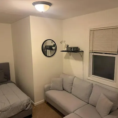 Cozy 4bd House Fireplace And Pond Holiday home *