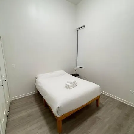 Flexible Choices & Modern Amenities ! Chicago