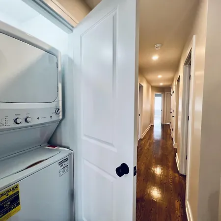 Harmony Near The Lake In Stylish 3 Bed 2 Bath Chicago