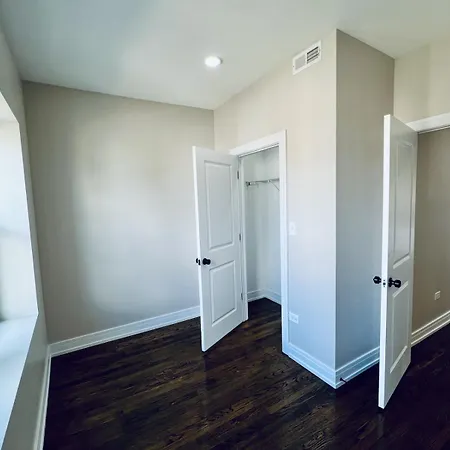 Harmony Near The Lake In Stylish 3 Bed 2 Bath Chicago