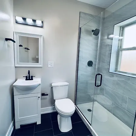 Harmony Near The Lake In Stylish 3 Bed 2 Bath Apartment Chicago
