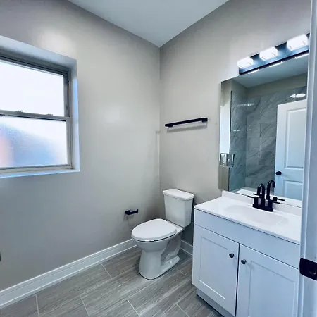 Apartment Harmony Near The Lake In Stylish 3 Bed 2 Bath Chicago