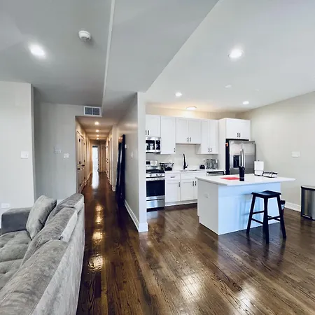 Apartment Harmony Near The Lake In Stylish 3 Bed 2 Bath
