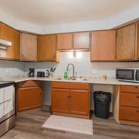 1br Gem In Prime, Vibrant Location Walk To Dining Chicago