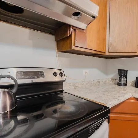 Apartment 1br Gem In Prime, Vibrant Location Walk To Dining *