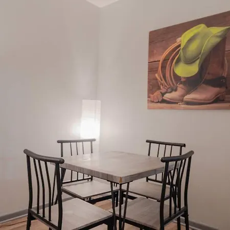 1br Gem In Prime, Vibrant Location Walk To Dining *