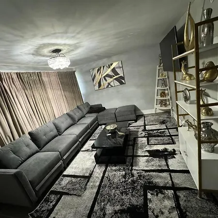 Villa Hamaline Luxury Chicago