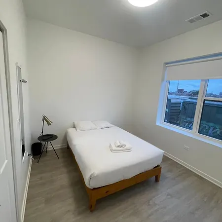 Modern Shared Near Downtown Chicago, Flexible Options And Shared Amenities Guest house Chicago