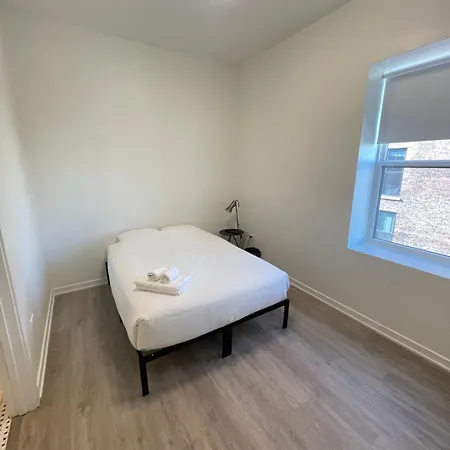 Stylish Shared Minutes From Downtown Chicago, 1bedroom And Shared Access 2* Chicago