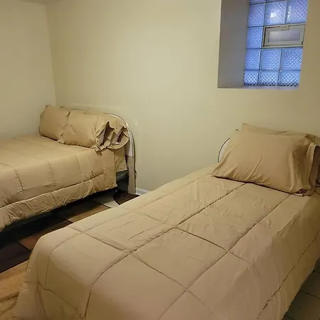 Charming 3bd 2bth Apartment--private