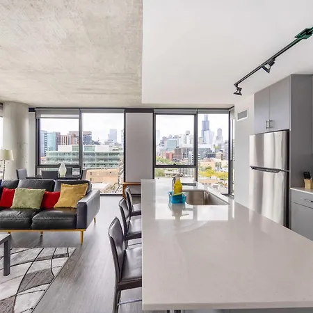 Sophisticated 3br - New Modern And Luxurious Apartment *