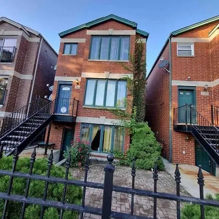 Apartment 3br 2ba Apt Uic Rush Medical Private Parking *
