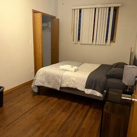 3br 2ba Apt Uic Rush Medical Private Parking