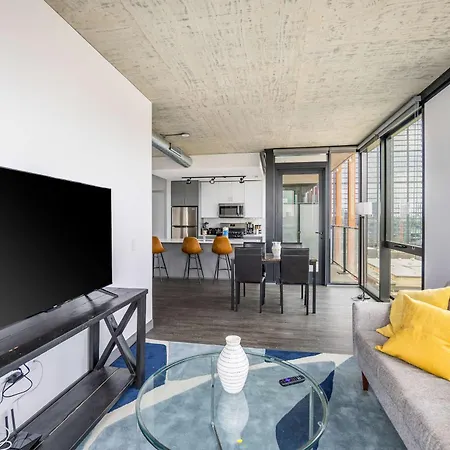 Freshly Minted 2br - Elegance & Comfort In Apartment