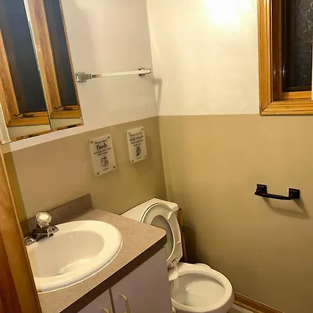 3br 2ba Apt Uic Rush Medical Private Parking Chicago