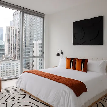Premier Penthouses And With Captivating Views Of Millennium Park Apartment *