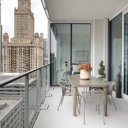 Premier Penthouses And With Captivating Views Of Millennium Park Apartment Chicago