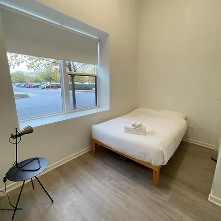 Charming Shared In Prime Location, 1 Bedroom And 1 Bathroom Guest house Chicago