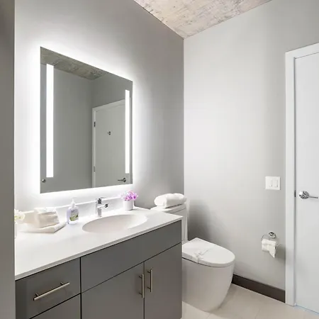 Sophisticated 3br - New Modern And Luxurious Apartment *