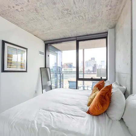 Sophisticated 3br - New Modern And Luxurious *