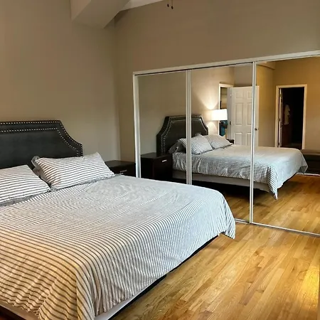 Luxury Bedroom One Chicago