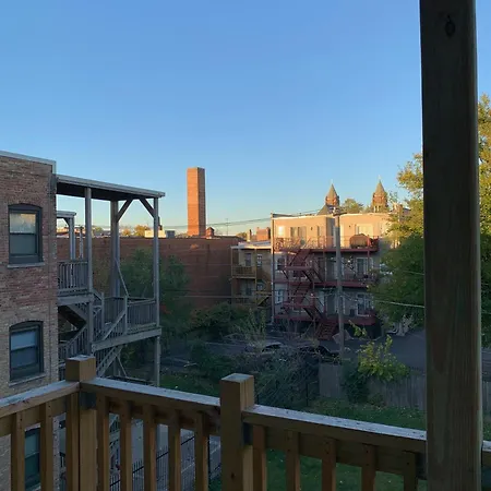 Entire With Private Balcony *