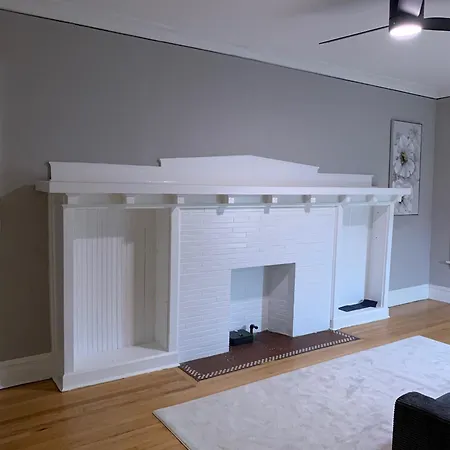 Apartment Entire With Private Balcony