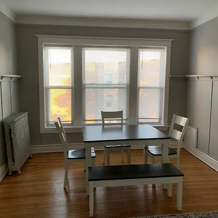 Entire With Private Balcony Apartment *