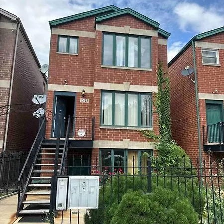Apartment 3br 2ba Near Rush Hospital Chicago