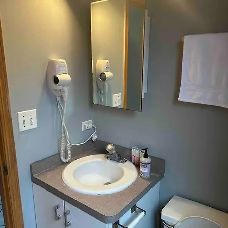 3br 2ba Near Rush Hospital Apartment *