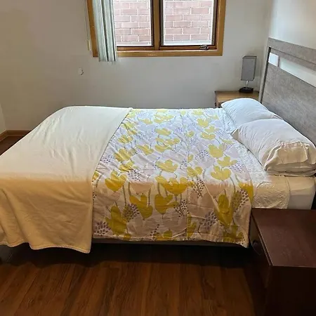 3br 2ba Near Rush Hospital * Chicago